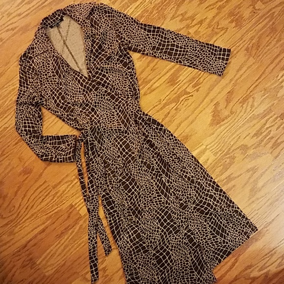 Etcetera Dresses & Skirts - 💕SALE💕Etcetera wrap dress